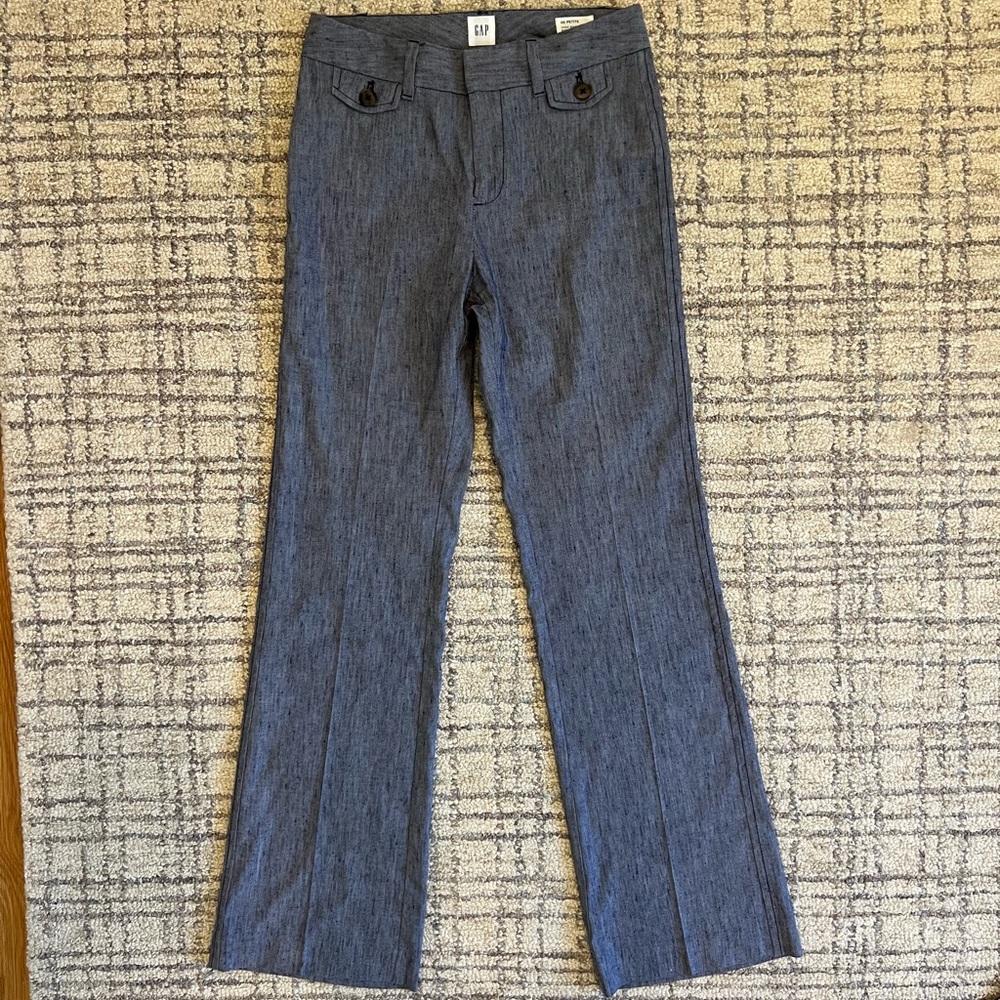 GAP High rise baby boot pants. Size 00.